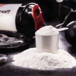 Spoon,With,Creatine,,Whey,Or,Casein,,Whey,Supplements,,Protein,Bar